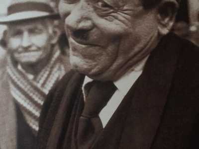 Un personaggio che divenne da subito molto popolare, regalando sorrisi e divertimento a diverse generazioni di pugliesi, attratti da gag e canzoni rimaste nella memoria collettiva (foto tratta da �L�ultima mossa. Omaggio a Piripicchio", a cura di Angelo Saponara)